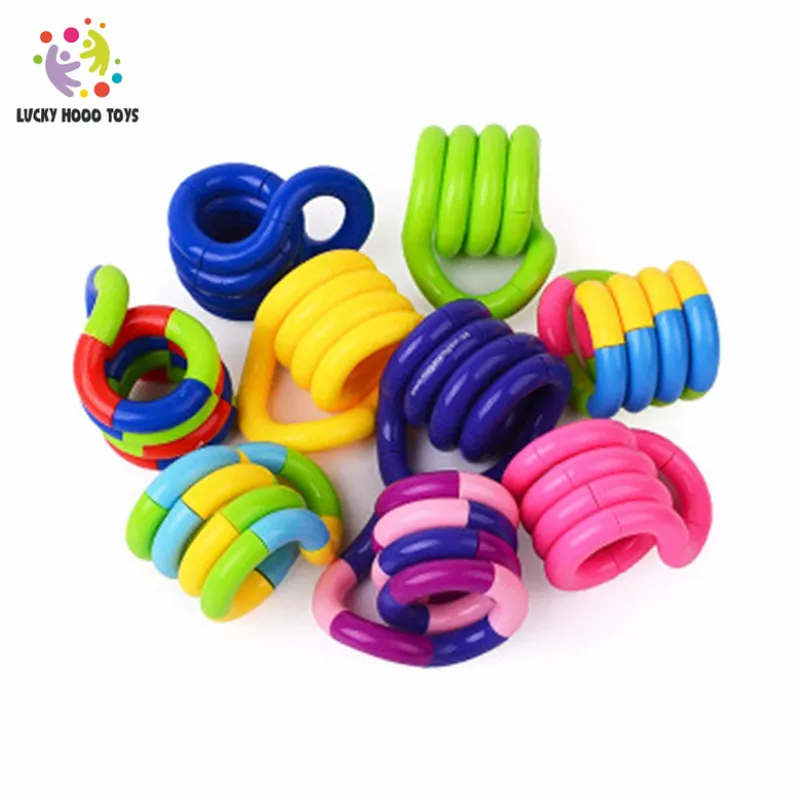 Cuerda de la suerte Deform para niños, juguetes de ventilación, cuerda mágica, Puzzle, Color aleatorio, regalo