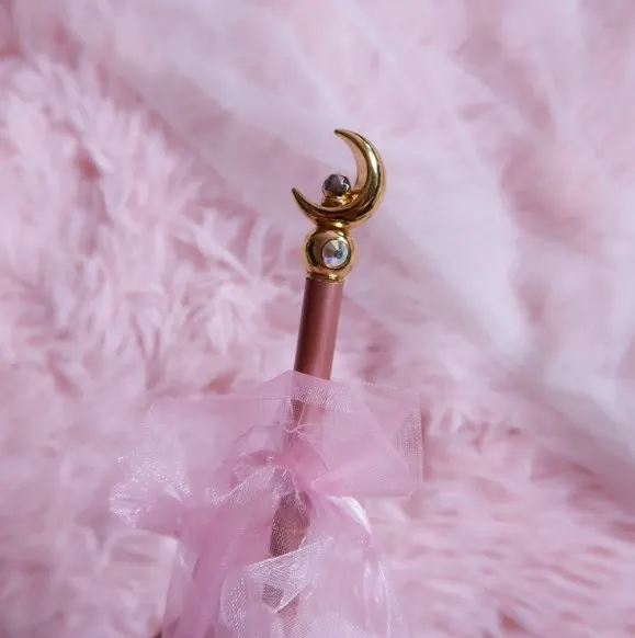 

Cartoon Sweet Sailor Moon Metal Ball Pen Magic Wand Ball-point Stationery Collection Cosplay Props Gift