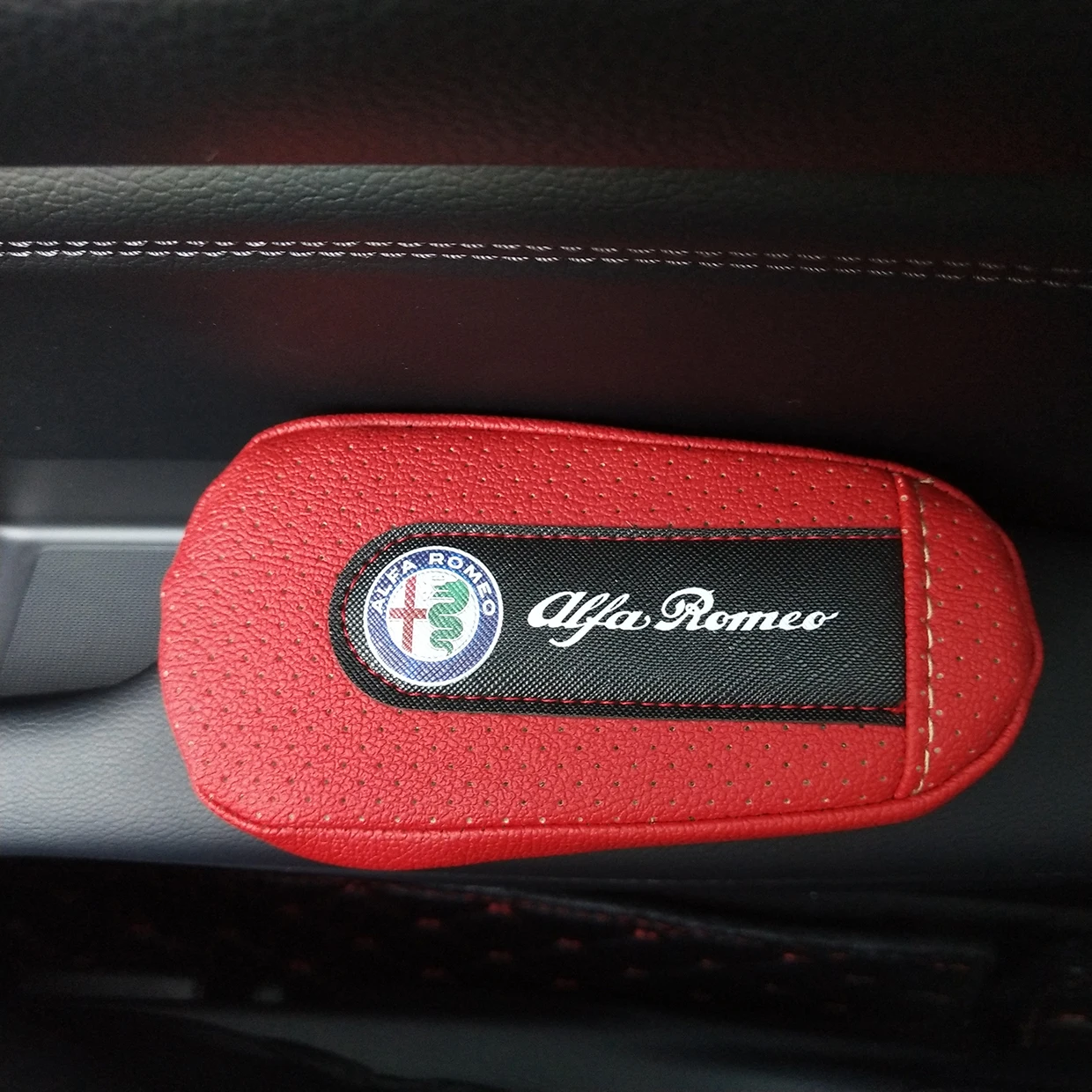 Мягкая Кожаная подушка для ног наколенники подлокотник pad подкладке для ALFA ROMEO 147 156 159 166 Giulietta Giulia Mito паук GT