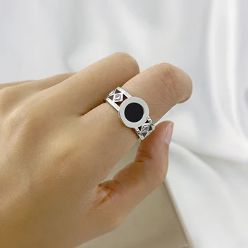 

Classic Design Can Be Rotated Enamel And Shell Roman Numeral Beautiful Woman Ring Stainless Steel Brand Ring Jewelry For Women