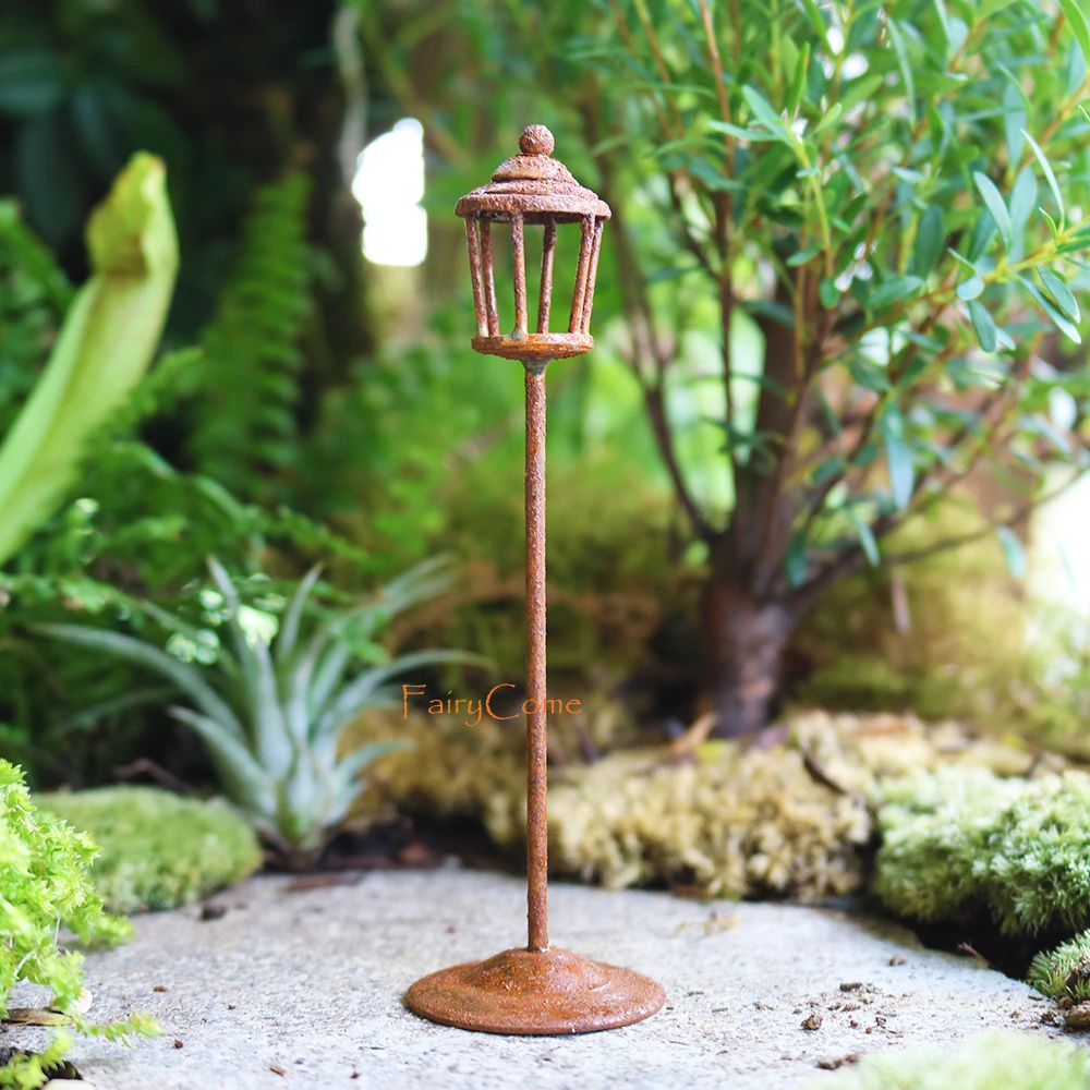 Miniature Rusty Lamp Post Fairy Garden Vintage Iron Craft Metal Ornament Decors 