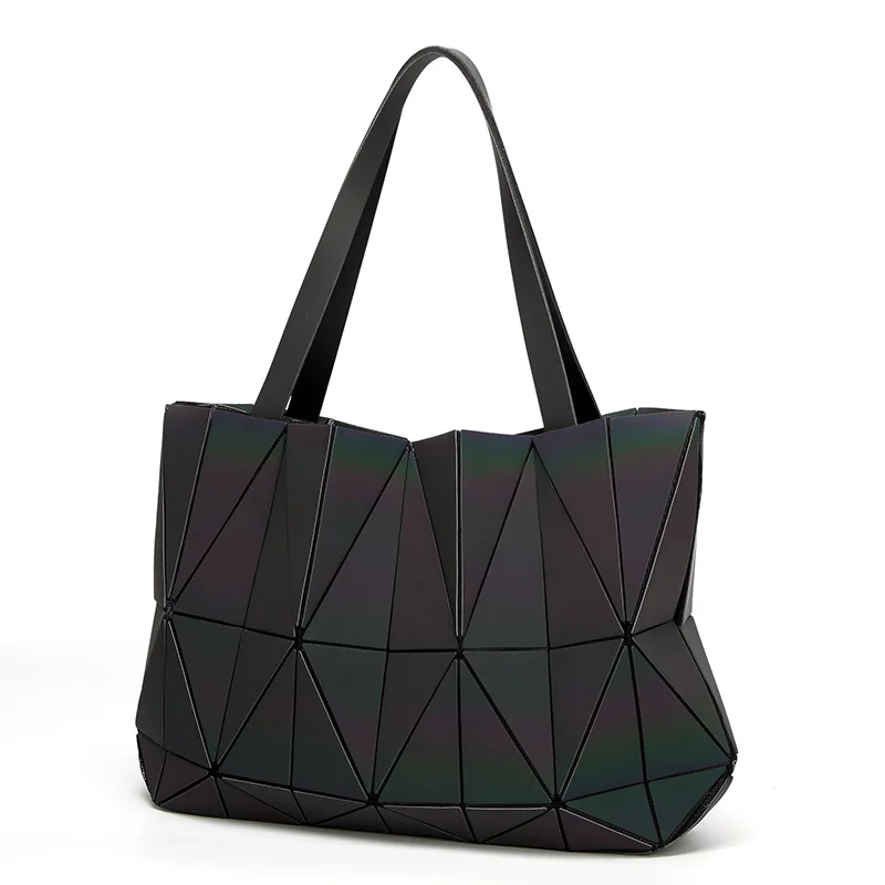

WOMEN'S Bag 2018 New Style Laser Diamond Parcels Geometry Quilted Flexible Shoulder Bag Rhombus Folding Bag Hand Large Bag