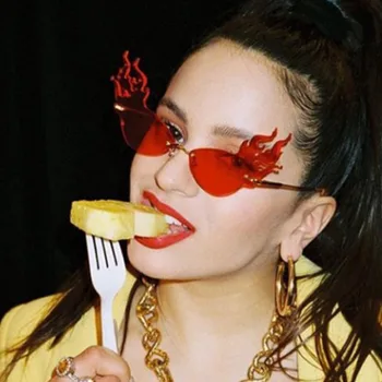 

2020 Summer Brand Designer Fashion Sun glasses Cool Shades Steampunk Flame Metal Sunglasses Big Frame High Quality Vintage Retro