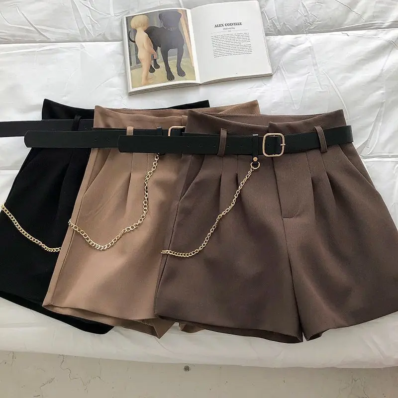 New Casual Comfortable Elegant Wild Shorts With Belt Women's Woolen Shorts Autumn Winter Slim Wide Leg A-line Shorts 3