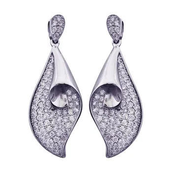 

Earrings in sterling silver 925MLS. Bathroom in Rhodium. Closure presure.