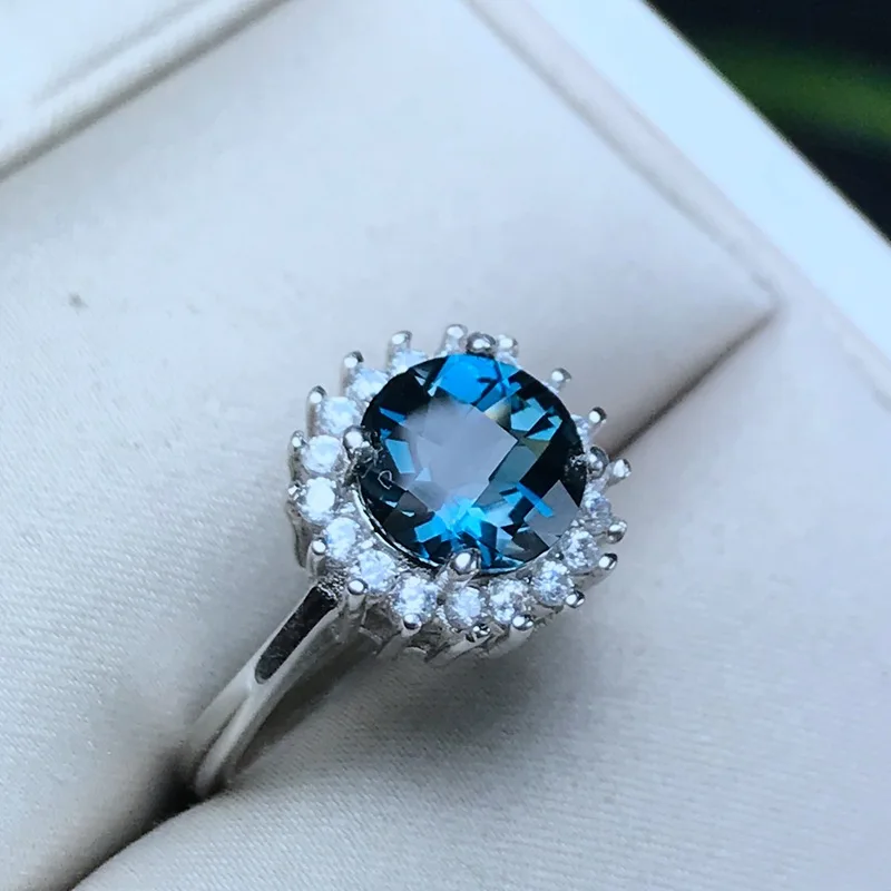 Изысканное женское серебряное кольцо с голубым топазом, натуральный камень, серебро 925 пробы, хороший цвет, подарок на день рождения, Овальный подарок на год