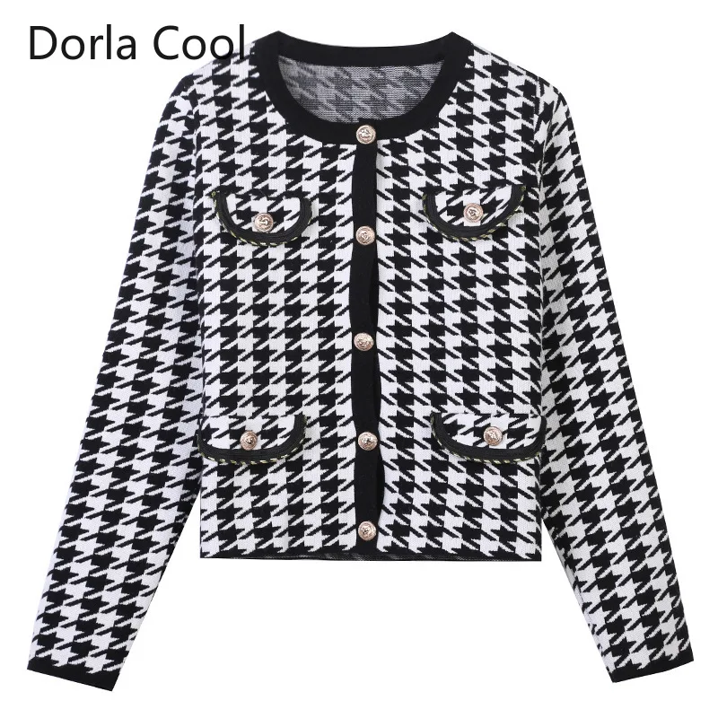 

New England Style Plaid Cardigans for Women Knitted Luxury Buttons Sweaters Fake Pockets Chic Classical Lady Slim Outerwear Coat