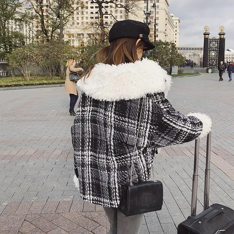 Женские повседневные клетчатые Свободные шерстяные куртки с длинным рукавом, Утепленные зимние пальто, теплые белые шерстяные пальто с большим меховым воротником