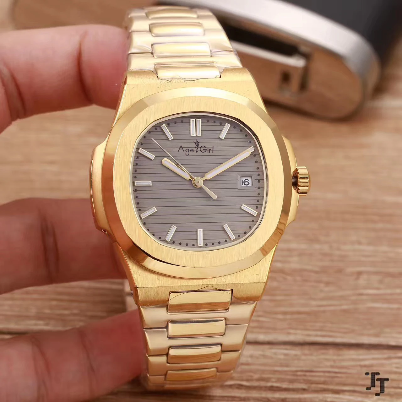 

Famous Brand New Automatic Mechanical Men Watch Yellow Gold Stainless Steel Transparent Sapphire Glass Grey Blue Black Watches