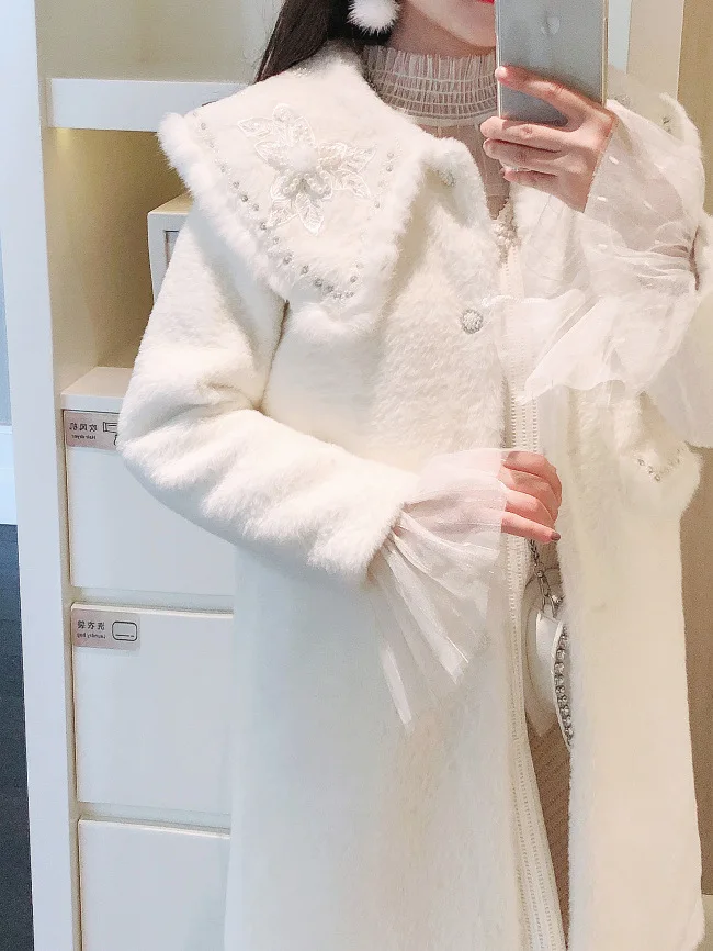 

2019 Winter New Style Elegant Popular Gold Mink Cashmere Woolen Overcoat Industrial Beads Mid-length Woolen Jacket Women's