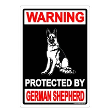 Предупреждение: защищен немецкой овчаркой. Винтажный металлический знак Ретро жестяная пластина Классический рисунок собаки украшения стены для бара семьи