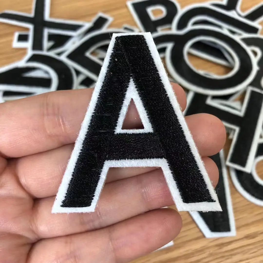 1 Pz Lettere Nere Cucire Sulla Toppa Alfabeto Ricamato Applique Ferro Sul Nome Lettere Patch Nizza