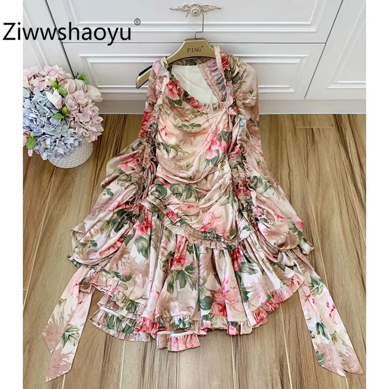 Ziwwshaoyu Designer High-End Lente Zomer Vintage Bloemenprint Zijde Ruches Bodycon Sexy Party Mini Jurk Vrouwen Ziwwshaoyu Designer High-End Lente Zomer Vintage Bloemenprint Zijde Ruches Bodycon Sexy Party Mini Jurk Vrouwen