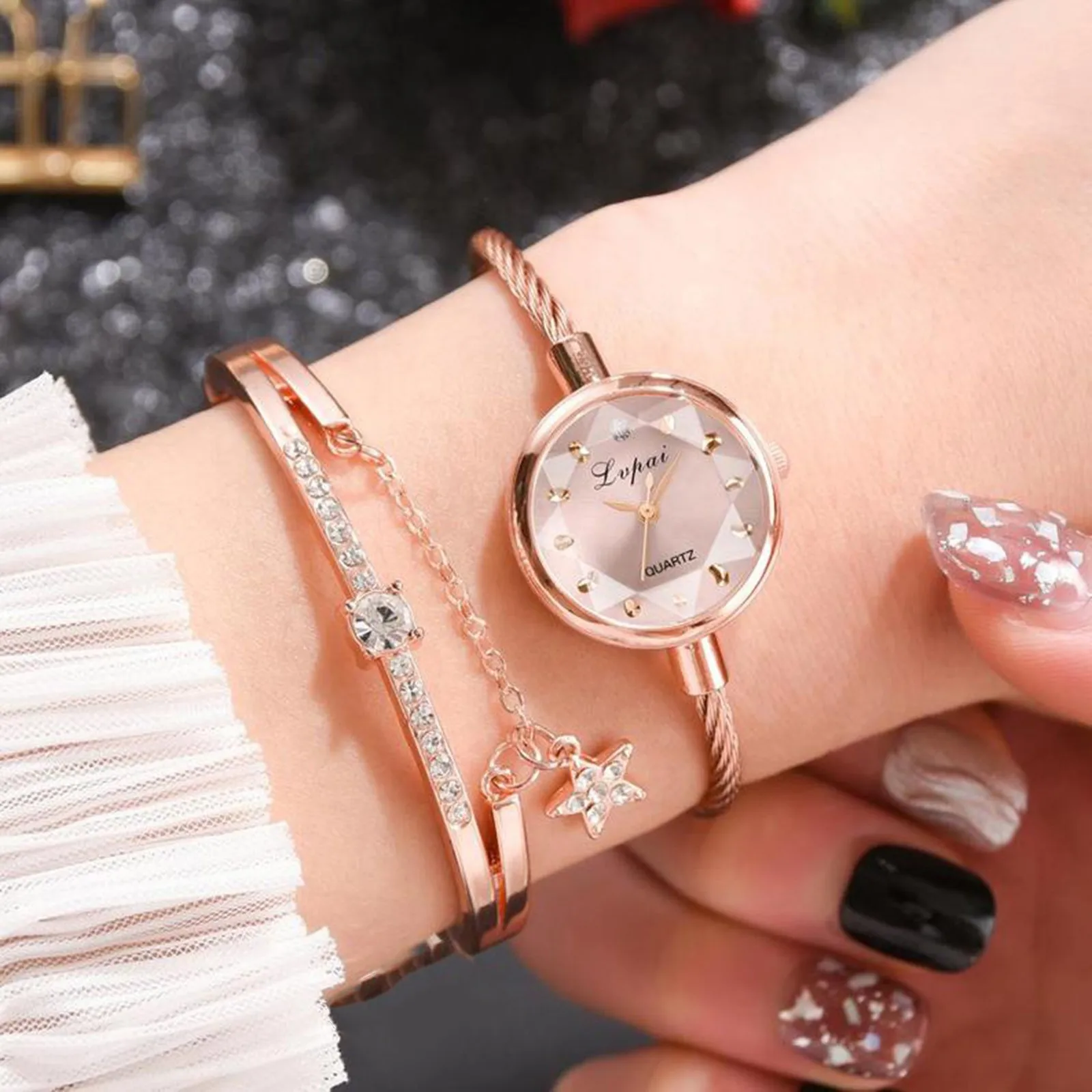 Women Watch Exquisite Fashion Bracelet Watch Ladies Bracelet Quartz Watch Wristwatch Ladies Bracelet Luxury Watch Casual Relogio