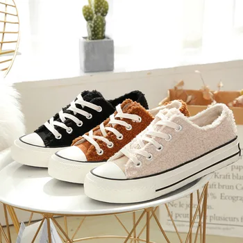 

2020 New Women's Fashion Low Cut Lace Retro Wild Warm Suede Flat Classic Slip Plus Velvet Vulcanized Shoes Three Colors B20-30