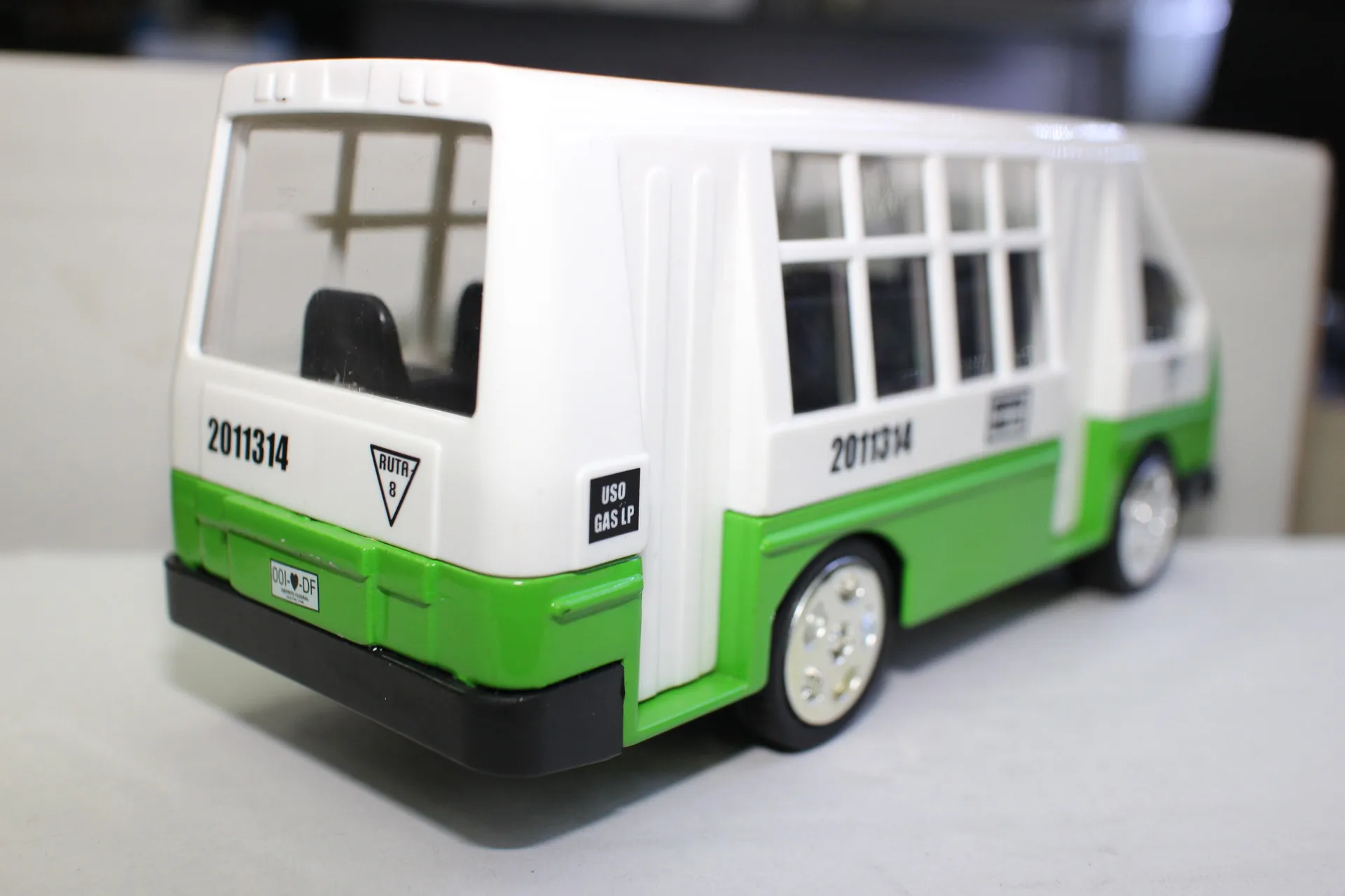 Foreign Trade Stock Toy 1/24 Metal Car Toy Car Bus School Bus Taxi Special Offer Wholesale National Minority