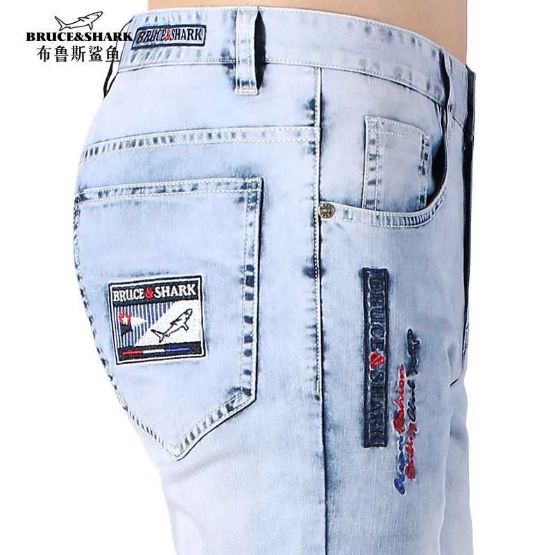 

2020 Summer Thin Stretch Loose Men Jeans Embroidery Design Straight Casual Fashion Denim Jeans men Soften Cotton  
