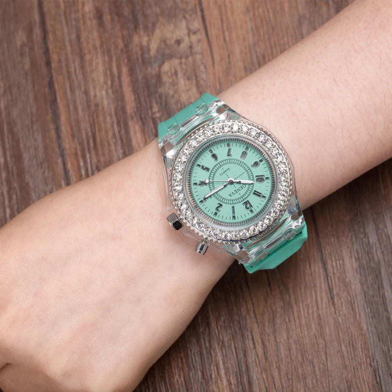 10678706702_2020762125