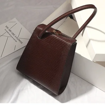 

Shoulder bag Medieval lizard pattern retro underarm bag leather women's small square bag