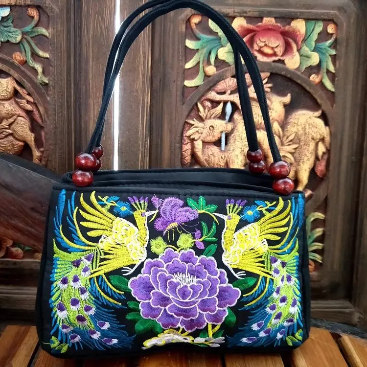 New Fashion Embroidery Women Small handbags National Floral Embroidered Lady Top-handle bags Single-layer Beading Falp Carrier