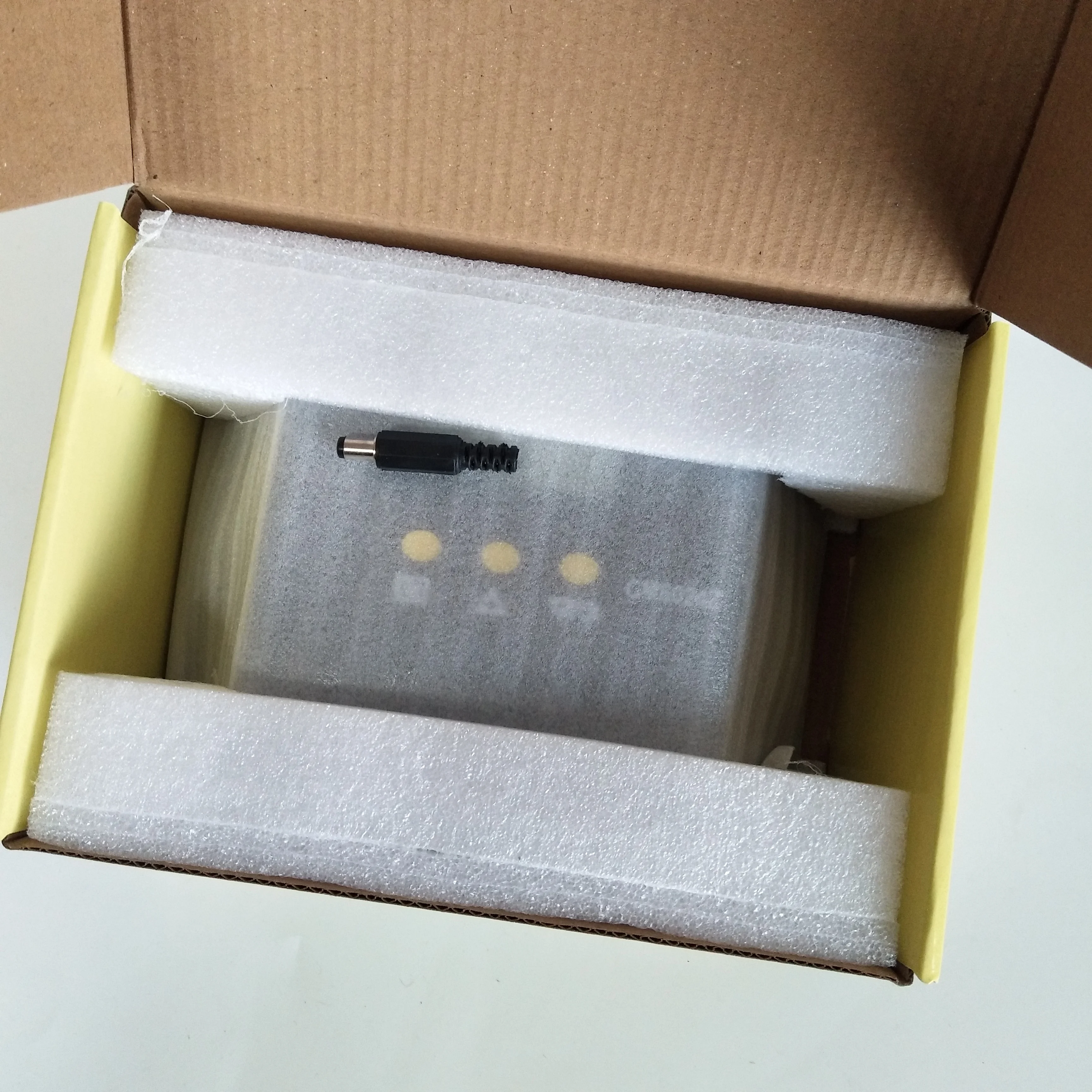 CM6024Z 60A 50A 40A 12 В 24 в автоматический ЖК-дисплей PWM солнечная панель контроллер заряда батареи для солнечной домашней системы внутреннего использования