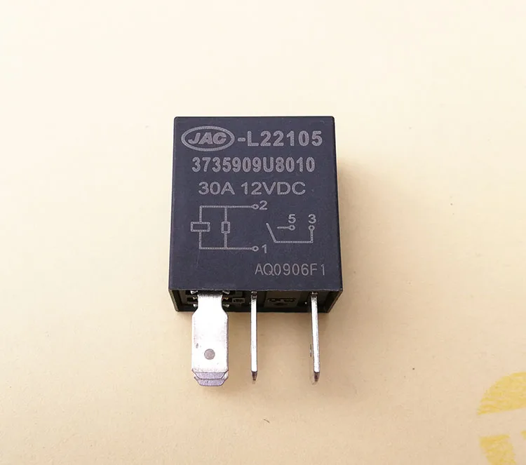 Фары реле для Geely Emgrand7 EC7 Emgrand X7 EC7-RV EC8 SX7 - Цвет: DRL oil pump relay
