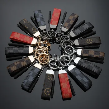 

Luxury Square Pattern Old Flower Leather Keychain Old Flower Leather Circle Buckle Keychains Auto Car Waist Key Chain Keyholder