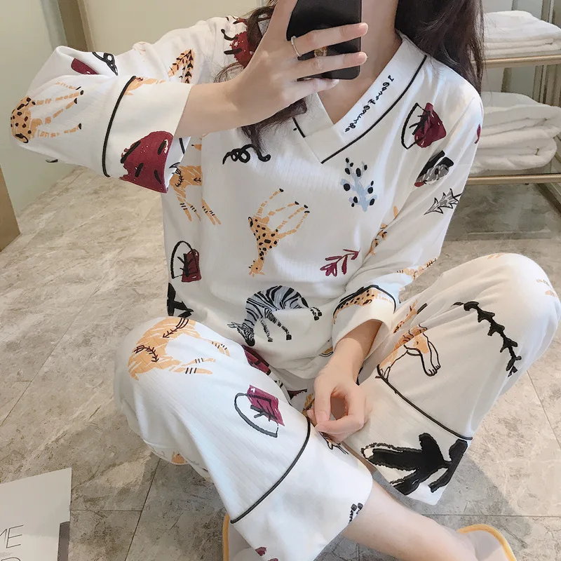

2019 Women Pajamas Sets 2 PCS/Lot Spring Cotton Long Sleeve V Neck Sleepwear Pijamas Embroidered Homewear Casual Pyjamas