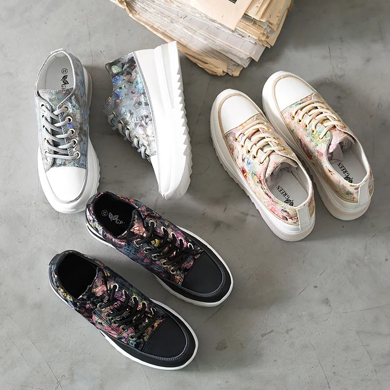 

2020 new thick bottom low-rise floral casual canvas women's shoes