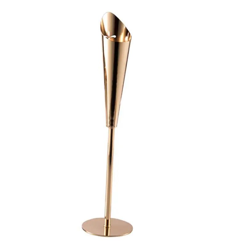 European Style Gold Metal Candle Holder Wedding Decoration Bar Party Home Decor Candlestick