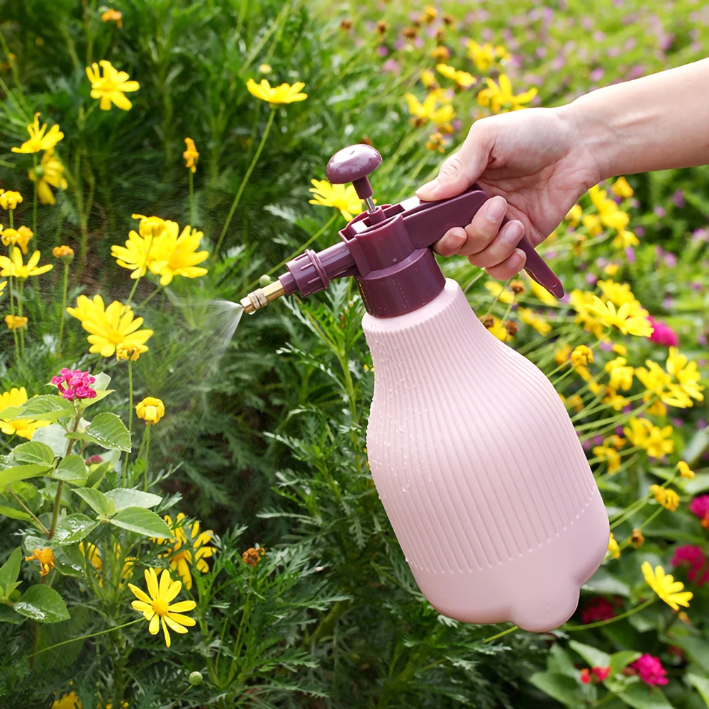 

NEW 1.5L Pneumatic Flower Watering Spray Bottle Garden Plant Pressure Watering Can Pressurized Sprayer Home Gardening Tool