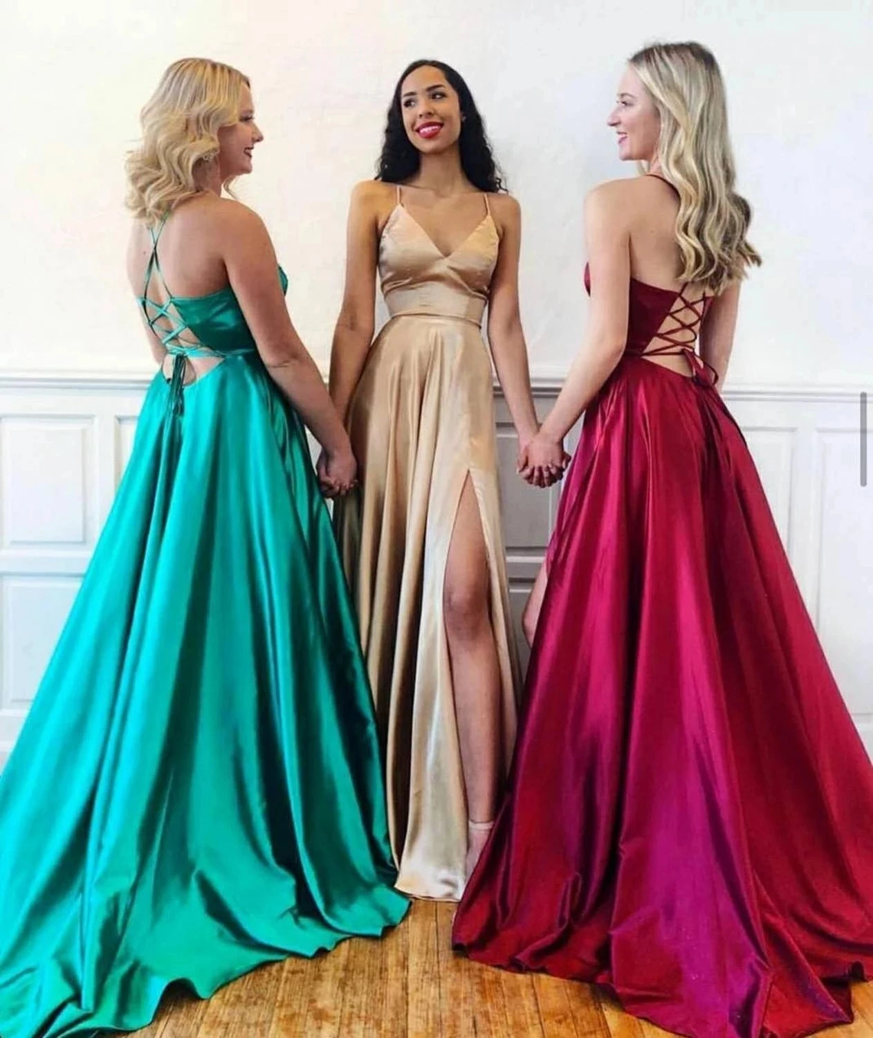 Long Satin Champagne Side Slit Prom Dresses with Pockets Maxi V-Neck Sexy Back Formal Evening Dress Party Gowns