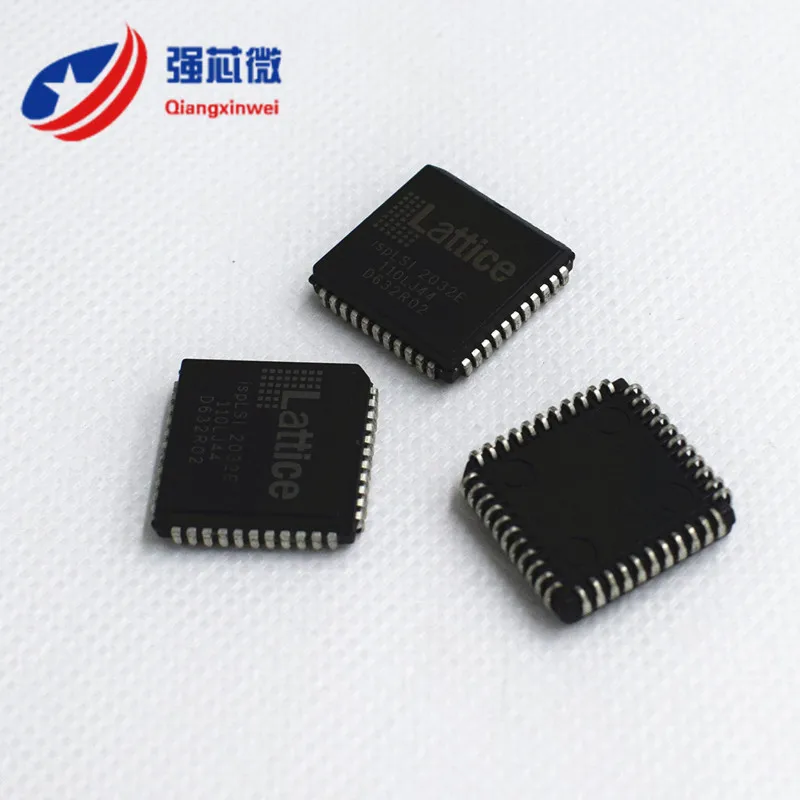 ISPLSI2032E 110LJ44 ISPLSI2032E 110LJ ISPLSI2032E Integrado Chip IC original