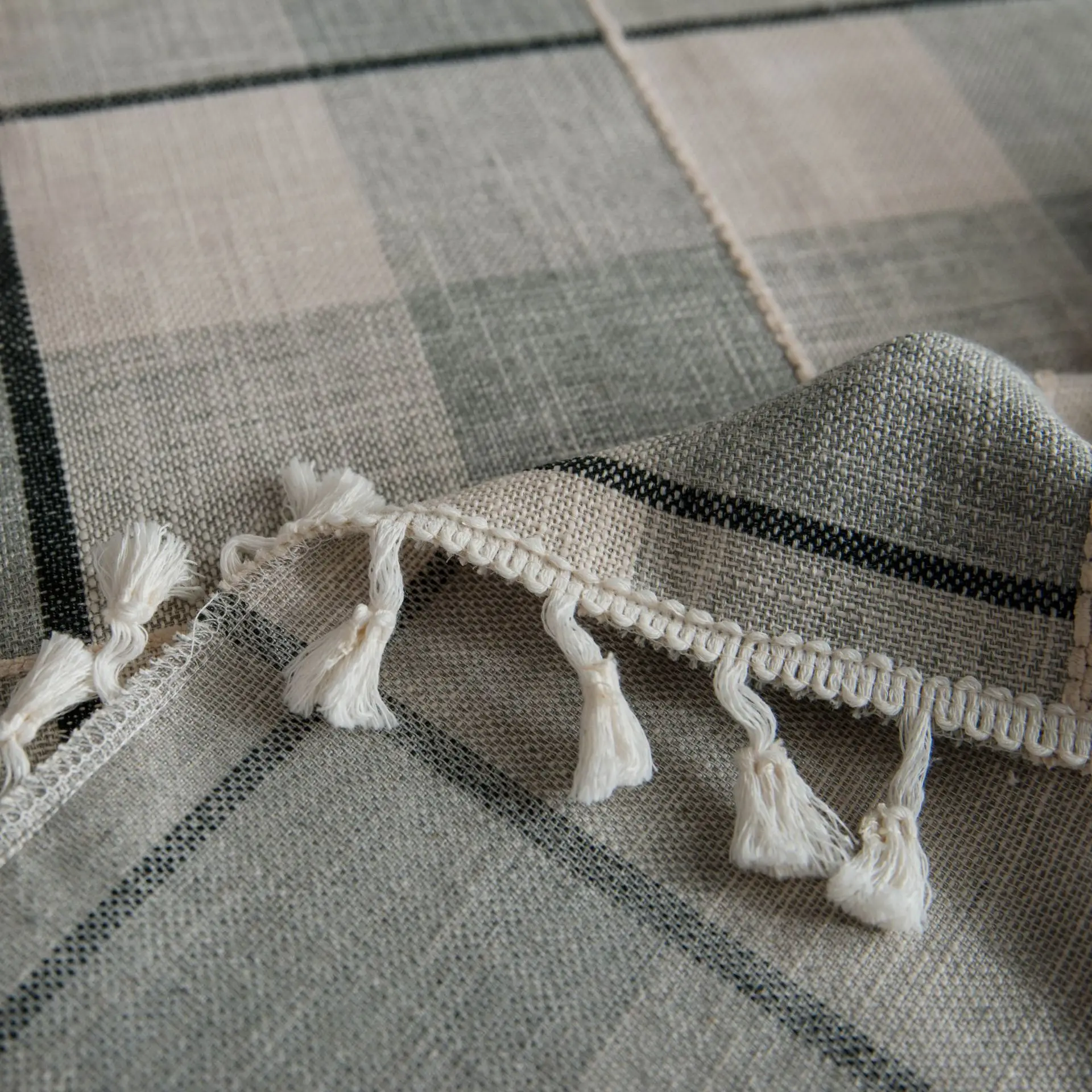 Plaid Tablecloth Tassel table cloth rectangular Coffee Table Cover dining table Tablecloth Towel mantel mesa table Kitchen Table