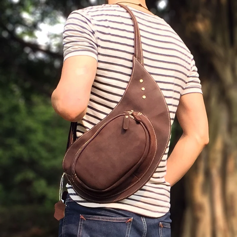 

MISFITS Men's Leather Chest Bag Shoulder Bag Sports Hat Shape Shoulder Bag Riding Strap Crossbody Bag