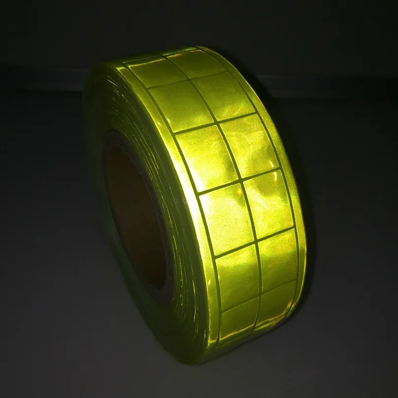 Green Square 5 см* 1 м Отражающая пленка ПВХ мигающая крошечная звезда маленькая квадратная ночь Светоотражающие предупреждающие полосы шитье для модной одежды игрушка - Цвет: Green Square