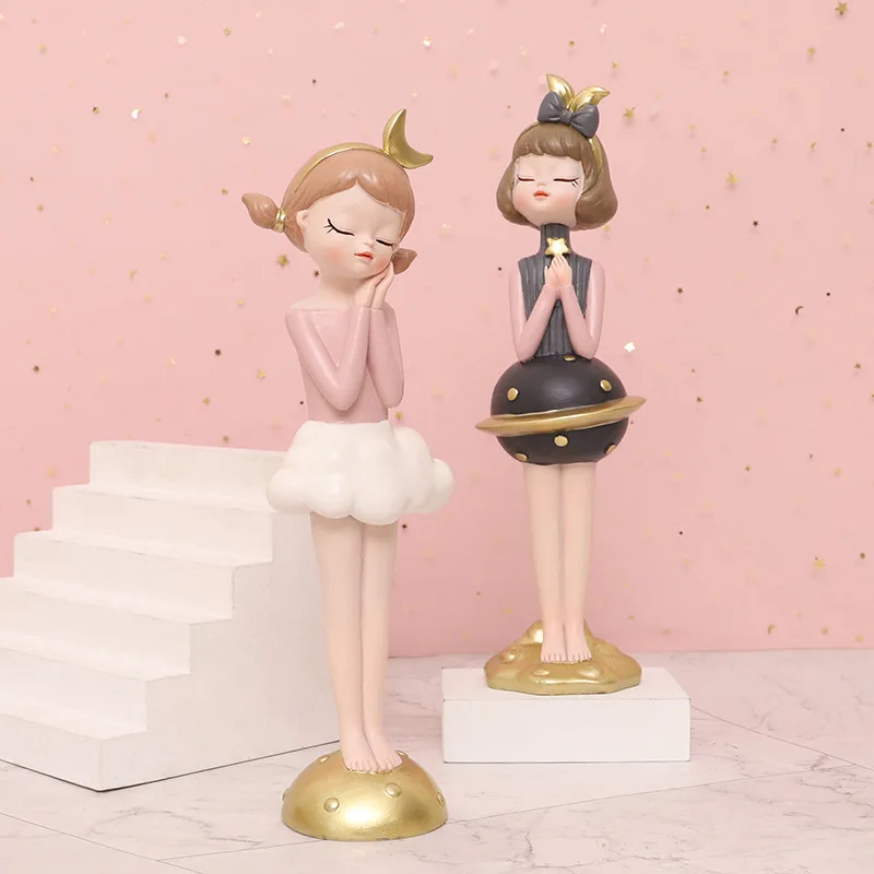 

Nordic Ins Cute Girl Resin Art Statue Gift Fairy Accessories Fashion Style Sculpture Ornament Home Decoration Tabletop Figurines