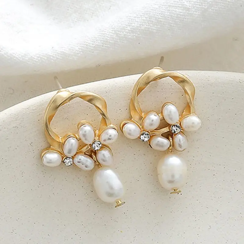 

1 Pair Fashion Wild Lady Earrings Temperament Ear Clip Accessories Simple Artificial Pearl Small Earring Jewelry Y4QB