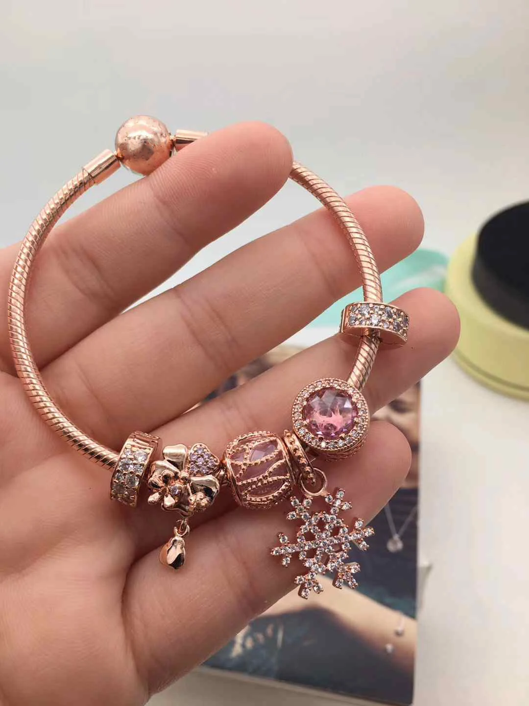 

Keris Store High Quality 1:1 100%925 Sterling Silver Rose Gold Snowflake Pendant Bracelet Free Shipping