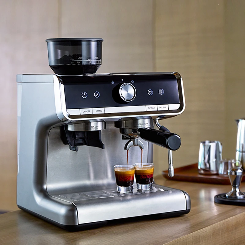 la maison coffee maker