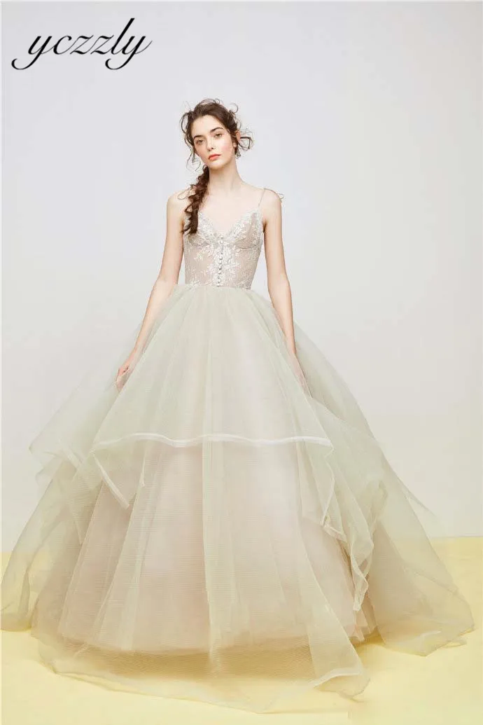 

Vestido Novia 2019 Romantic Spaghetti Straps Ball Gown Wedding Dress With Buttons Sexy Backless Ruffles Wedding Gowns W80