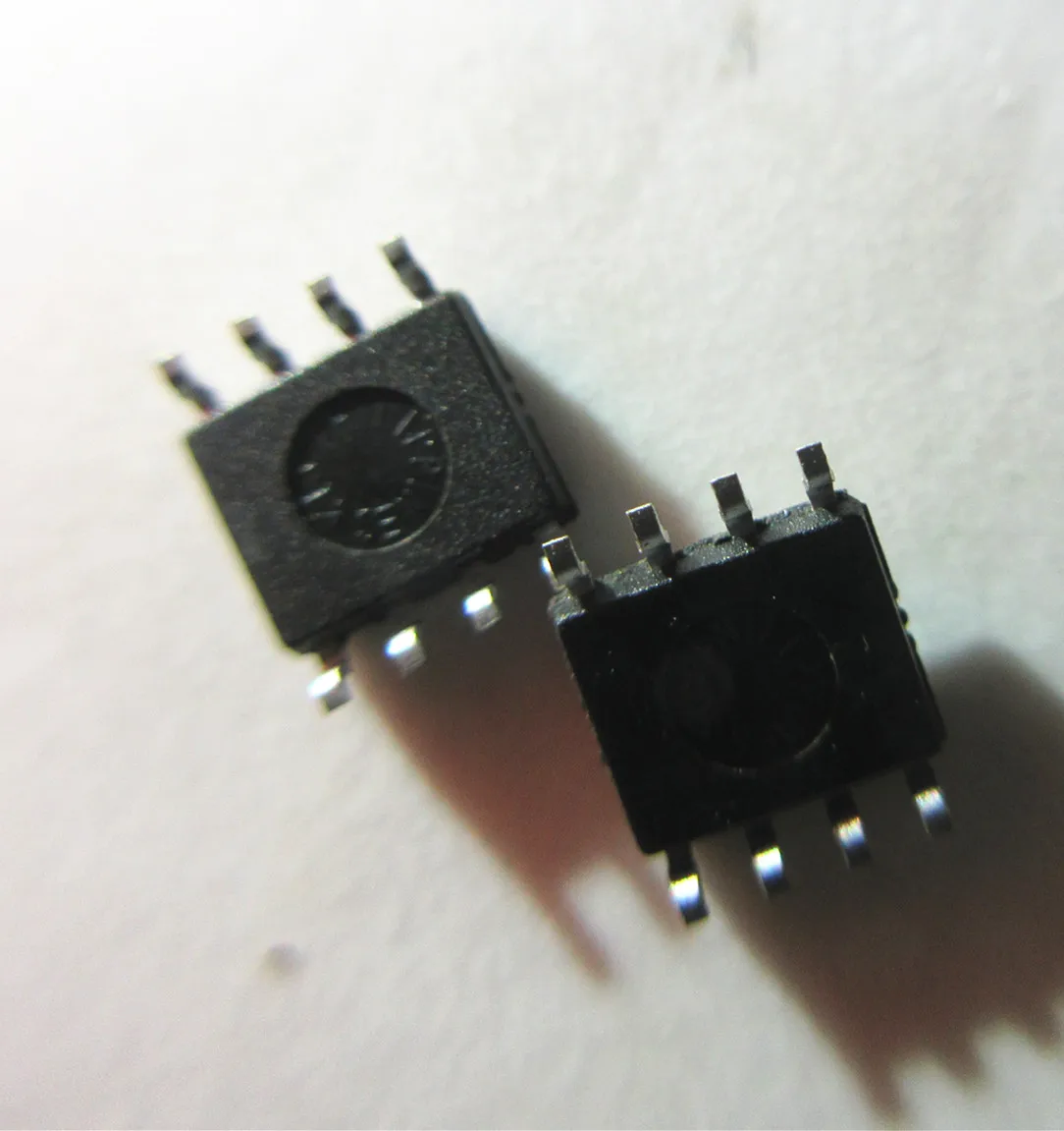 10 шт в упаковке, новая AD654JRZ AD654JR SOP8/SII164CT64