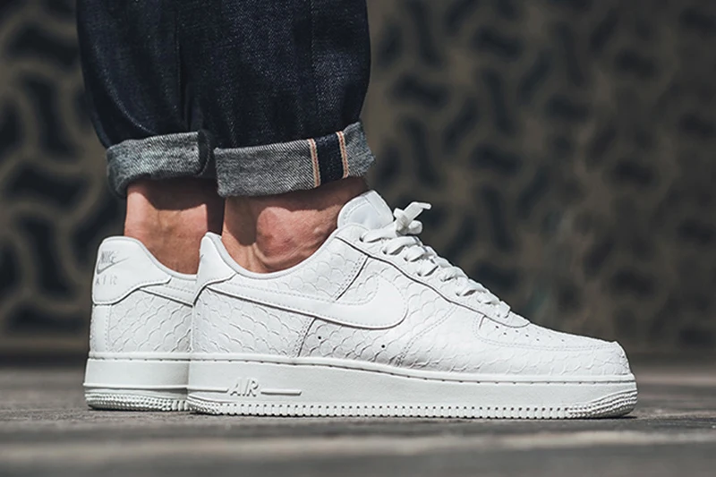 И аутентичный с Nike Air Force 1 07 LV8 белого цвета с рисунком «крокодил» Для Мужчин's Скейтбординг обувь спортивная обувь дизайнерские спортивные 718152-106