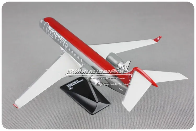 Американский Northwest Airlines NWA Jet Airlink CRJ-200 1: 100 Пластиковые собранные Самолеты Модель 28 см для коллективного самолета
