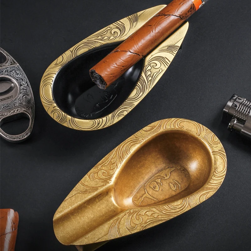 

Retro Titanium Cigar Ashtray Metal Pocket Cigarette Cigar Ash Tray Travel Ashtray Smoking Gadget Cigars Accessories Home Decor