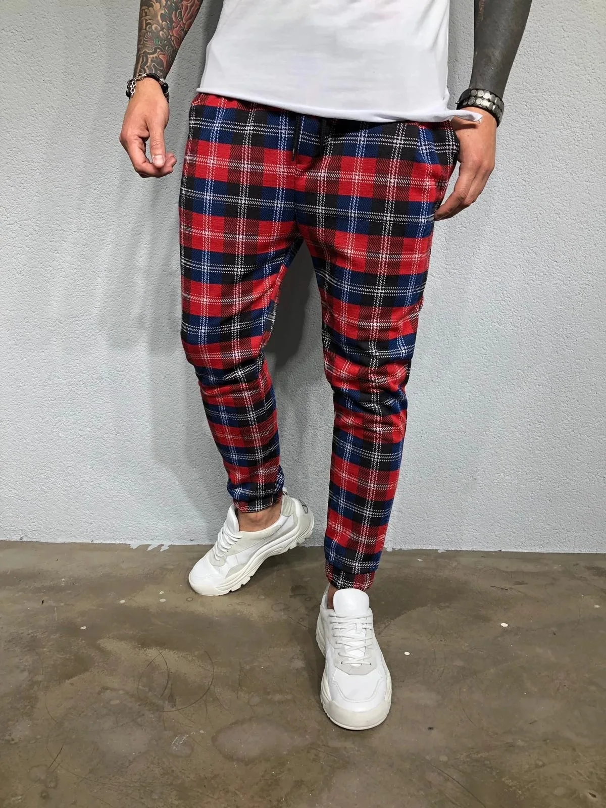 Gentlemen's Lattice 3D Digital Printed Leisure Pants for Fashion Sports Pants for Men Red Yellow Green Color Pantaloni Uomo