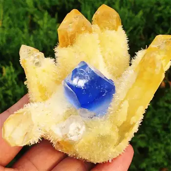 

Newly discovered yellow blue crystal cluster quartz crystal cluster mineral specimen surface crystal beautiful