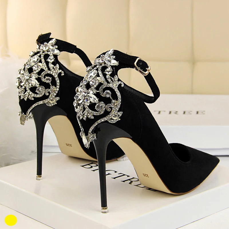 

2019 Autumn Girl Wedding Shoes Rhinestone Buckle High-heeled Shoes Fine With Sharp Single Shoe