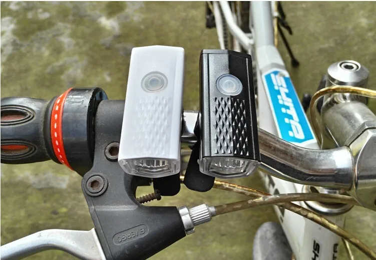 2255 Mountain Bike Headlight Night Riding USB Rechargeable Highlight Lighting Riding Equipment