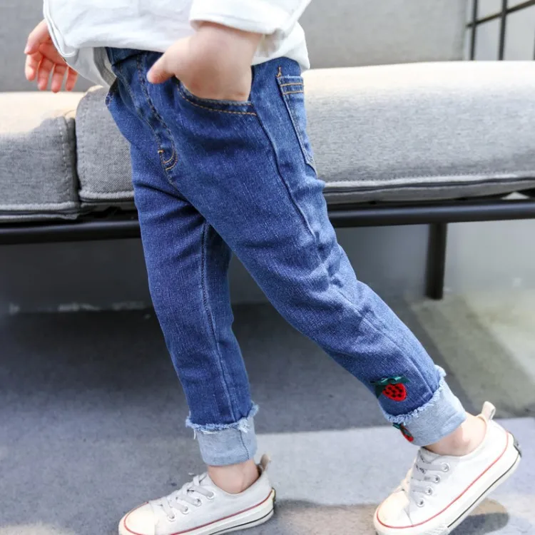 Girls' Trousers Autumn Medium-small Girls Strawberry Crimping Jeans Female Baby Autumn Clothing Korean-style Trousers